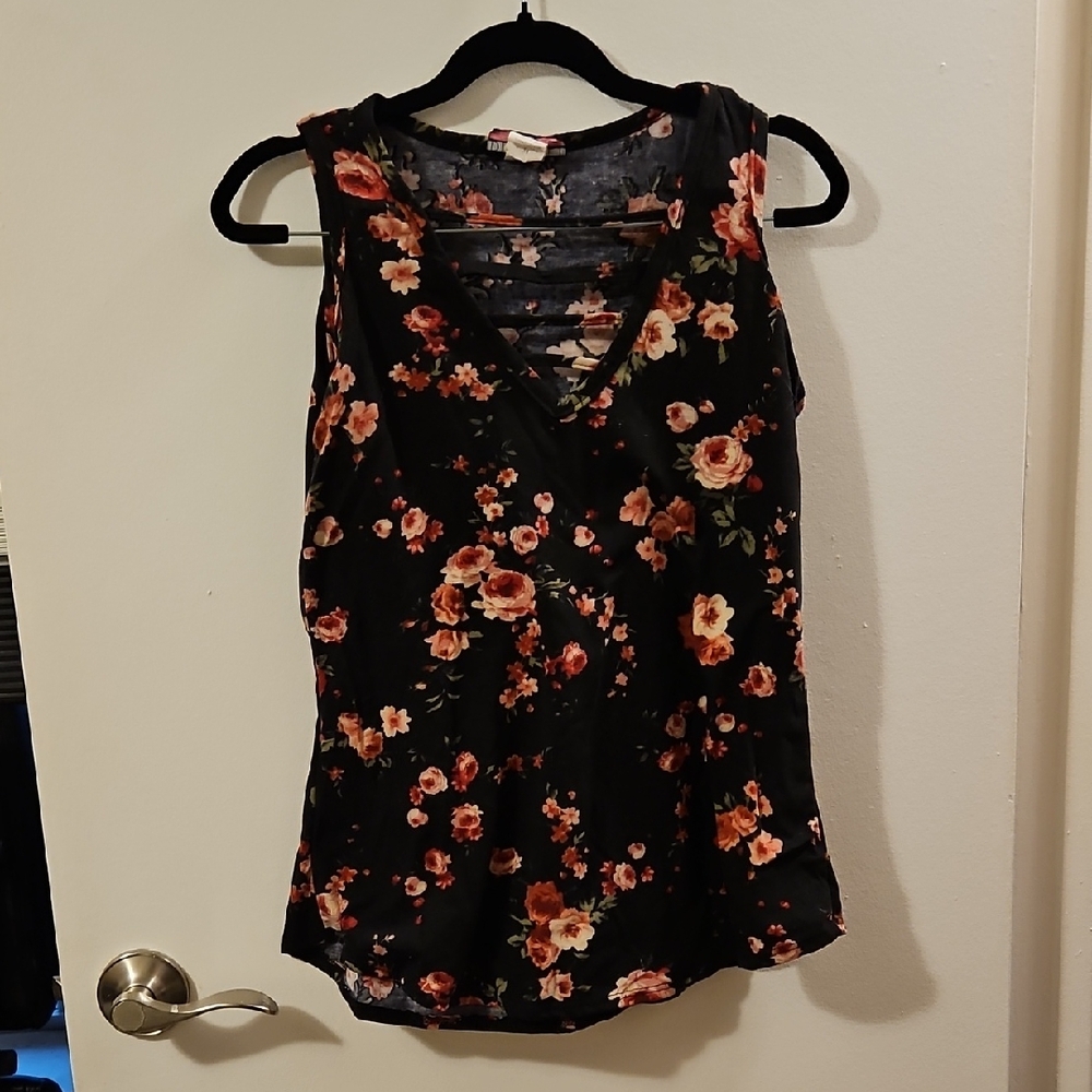 Discreet Black and Pink Floral Tank Top
